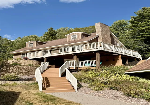 Photo 2 of Single family home for sale at 13 Sandy Dr, Negaunee, MI 49866 | MLS# 50221537 | Listing updated on 2026-09-20