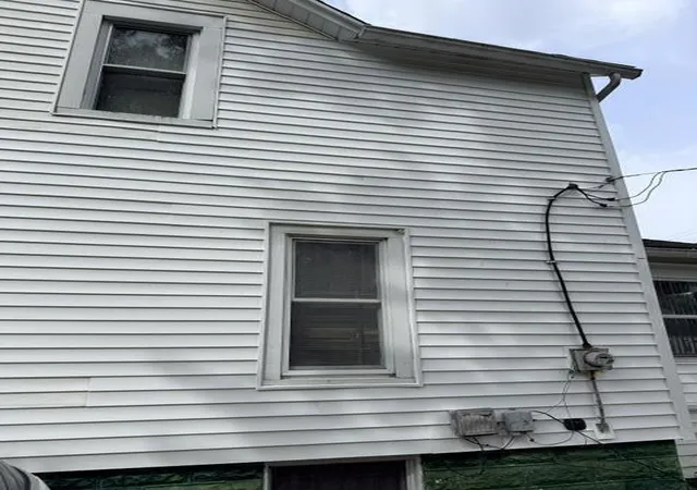 Photo 3 of Single family home for sale at 148 E Emerson St, Kalamazoo, MI 49001 | MLS# 70554710 | Listing updated on 2026-09-11