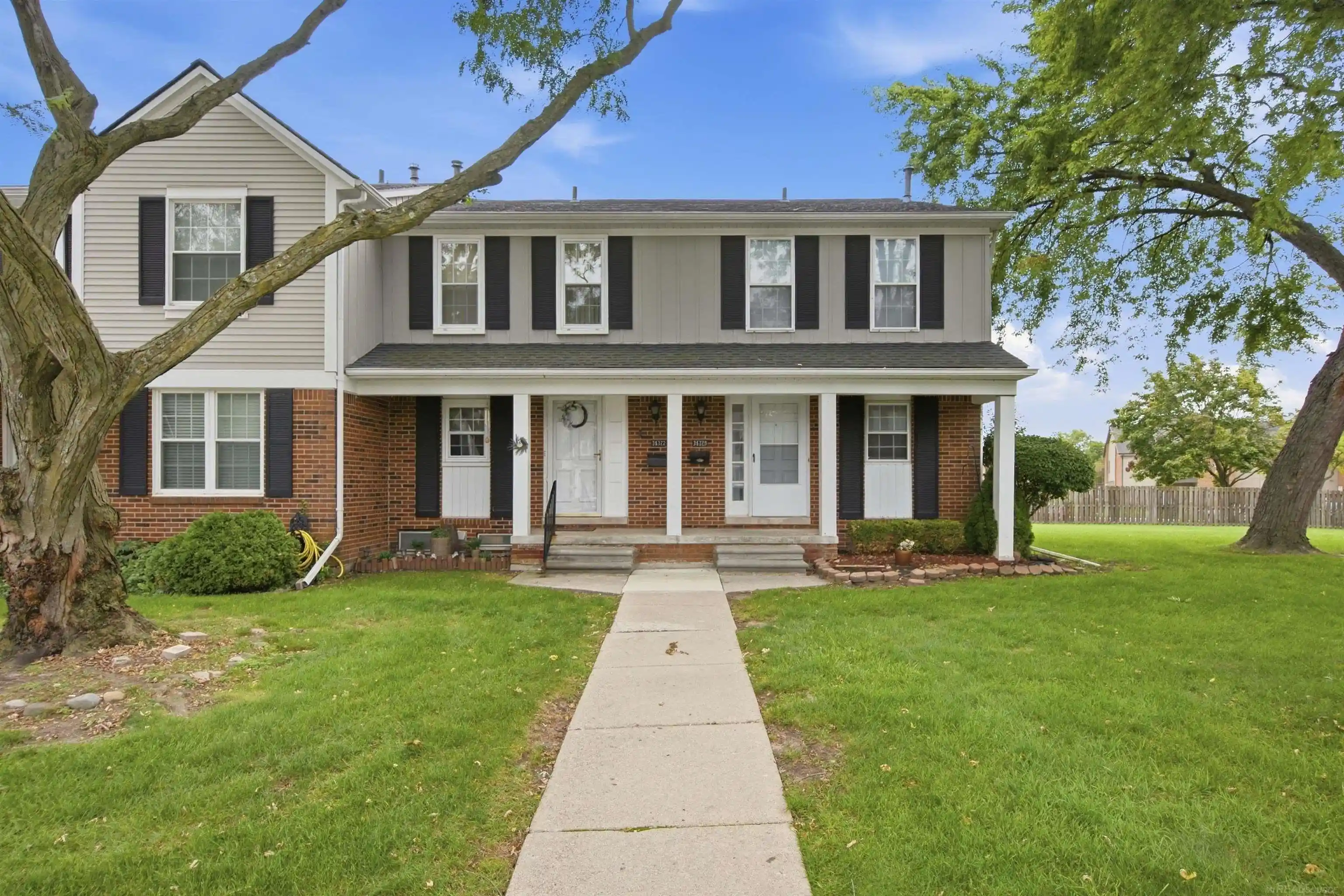 Listing Photo 2 - Condo for sale in 36320 Park Pl Dr located at 36320 Park Pl Dr, Sterling Heights, MI 48310 - Unit #146
