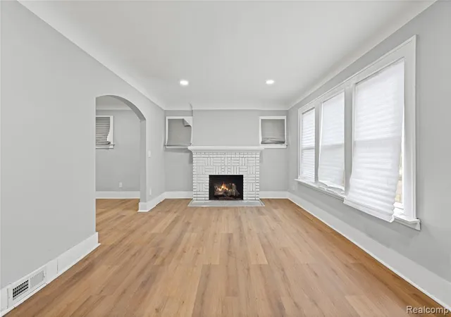 Photo 2 of Sale Pending at 9175 Devonshire Rd, Detroit, MI 48224 2518 | MLS# 61025696 | Listing updated on 2026-10-13