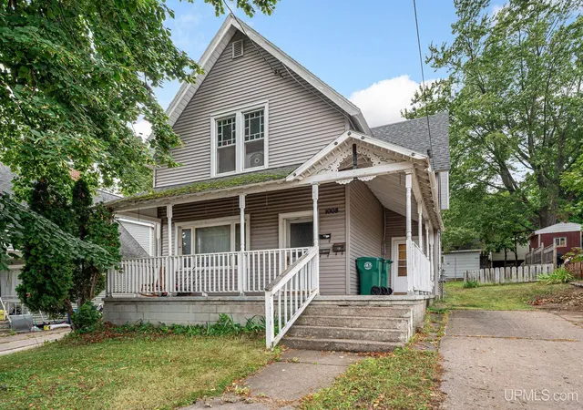 Photo 2 of Multi family home for sale at 1006/1008 Champion St, Marquette, MI 49855 | MLS# 50221212 | Listing updated on 2026-09-18