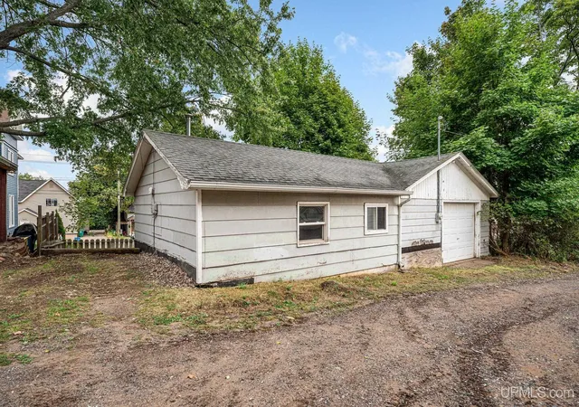 Photo 3 of Multi family home for sale at 1006/1008 Champion St, Marquette, MI 49855 | MLS# 50221212 | Listing updated on 2026-09-18
