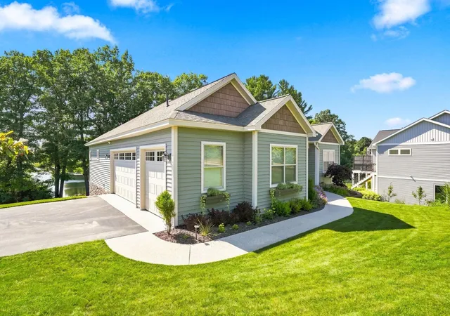 Photo 3 of Single family home for sale at 3173 Lake Meadows Cir #5, Traverse City, MI 49685 | MLS# 80073104 | Listing updated on 2026-09-04