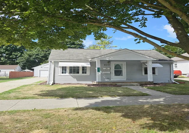 Photo 1 of Single family home for sale at 820 Michigan Ave, Bay City, MI 48708 | MLS# 50223304 | Listing updated on 2026-10-05