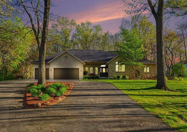 Photo 4 of Sale Pending at 5733 W 450 Road, La Porte, IN 46350 | MLS# 70556412 | Listing updated on 2026-09-09