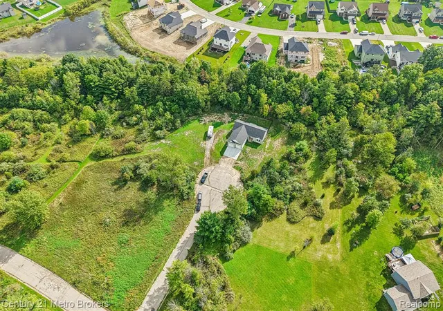 Photo 3 of Land for sale at 2093 Creekwood Ct, Grand Blanc, MI 48439 | MLS# 61028772 | Listing updated on 2026-09-15