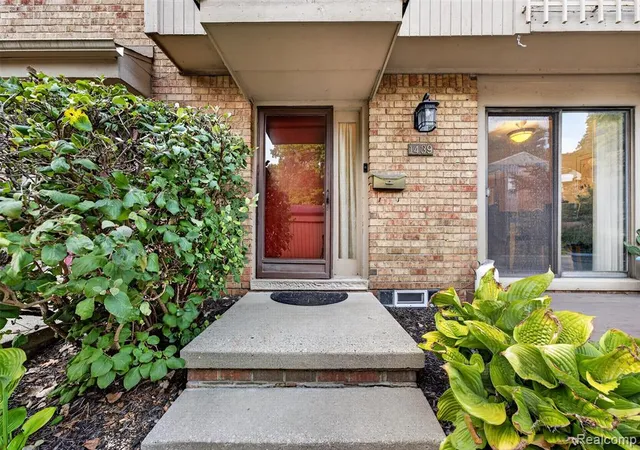 Photo 3 of Condo for sale at 1439 Oakbrook, Rochester Hills, MI 48307 | MLS# 61033132 | Listing updated on 2026-10-15