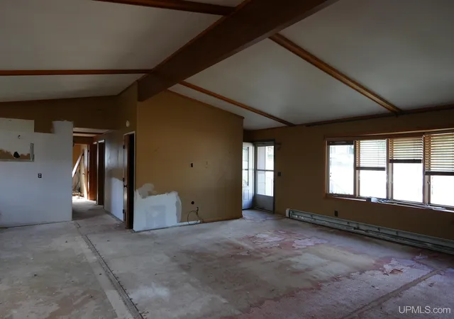 Photo 3 of Sale Pending at 167 Pine St, Lake Linden, MI 49945 | MLS# 50220868 | Listing updated on 2026-09-11