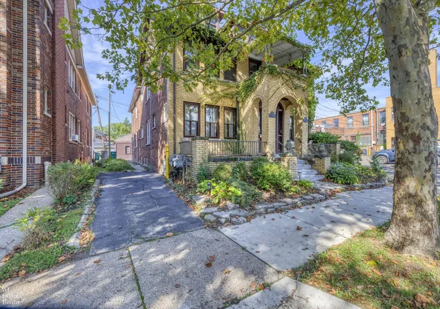 Photo 2 of Multi family home for sale at 999 997 Nottingham St, Grosse Pointe, MI 48230 | MLS# 50221729 | Listing updated on 2026-09-22