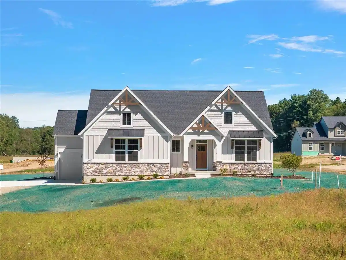 Photo 1 of Single family home for sale at 2020 Fallasburg Park Dr, Lowell, MI 49331 | MLS# 70477657 | Listing updated on 2026-10-28