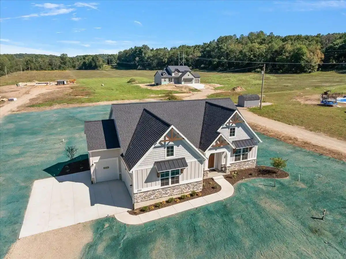 Photo 3 of Single family home for sale at 2020 Fallasburg Park Dr, Lowell, MI 49331 | MLS# 70477657 | Listing updated on 2026-10-28