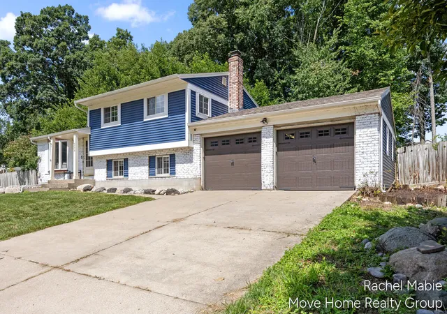 Photo 2 of Sale Pending at 4774 Brookgate Dr, Comstock Park, MI 49321 | MLS# 70553985 | Listing updated on 2026-09-15