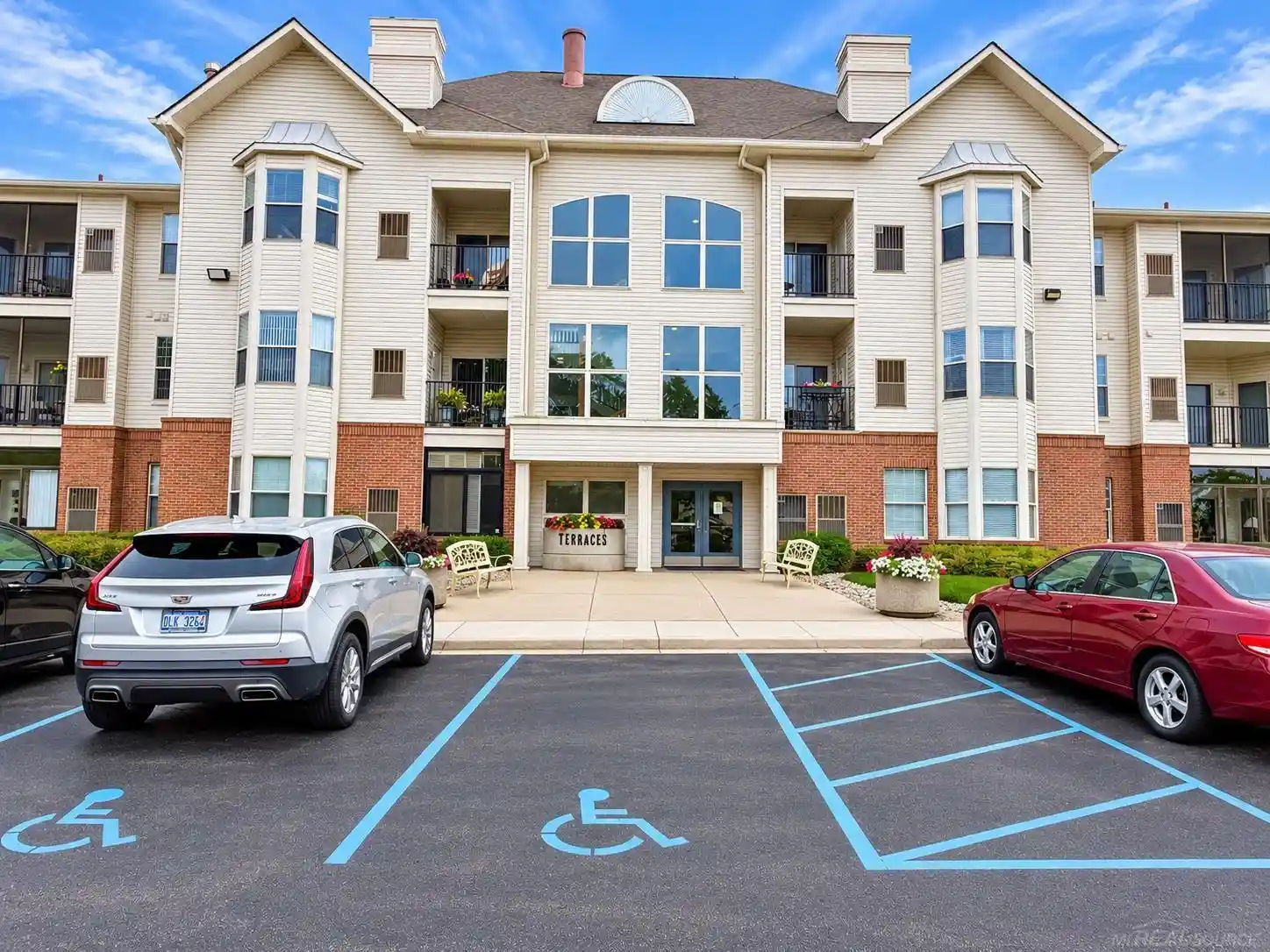 Listing Photo 1 - Condo for sale in 39196 Hayes Rd located at 39196 Hayes Rd, Clinton Township, MI 48038 - Unit 39196 Hayes Rd