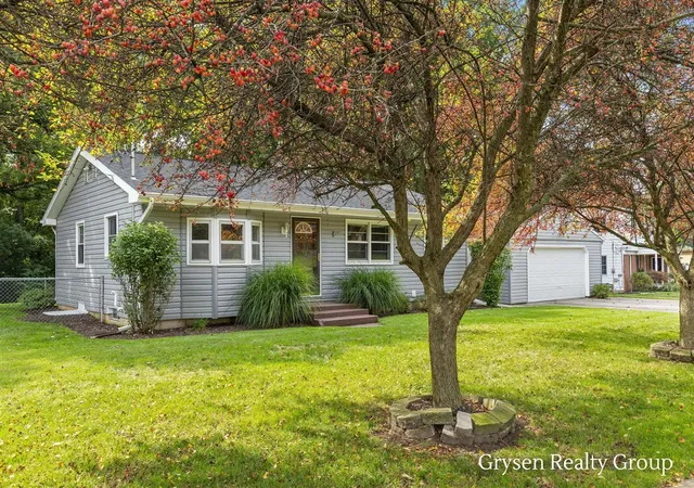 Photo 3 of Sale Pending at 2034 Acton Rd, Grand Rapids, MI 49504 | MLS# 70557122 | Listing updated on 2026-09-19