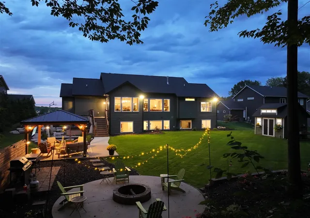 Photo 3 of Sale Pending at 7258 Crossridge Dr, Grand Rapids, MI 49512 | MLS# 70560102 | Listing updated on 2026-10-02