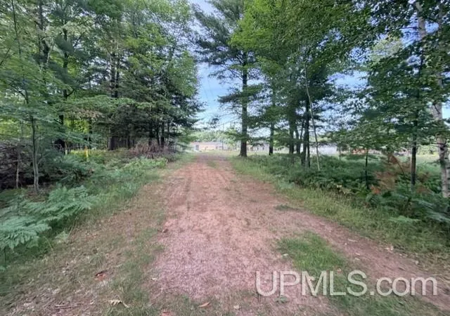 Photo 2 of Land for sale at 916 Silver Crk Rd, Marquette, MI 49855 | MLS# 50218146 | Listing updated on 2026-10-09