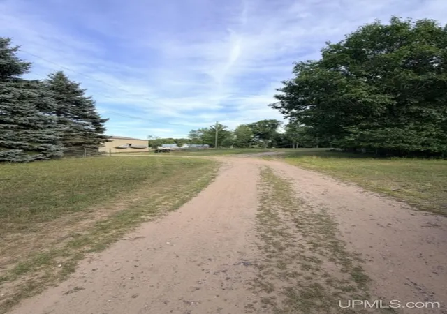 Photo 3 of Land for sale at 916 Silver Crk Rd, Marquette, MI 49855 | MLS# 50218146 | Listing updated on 2026-10-09
