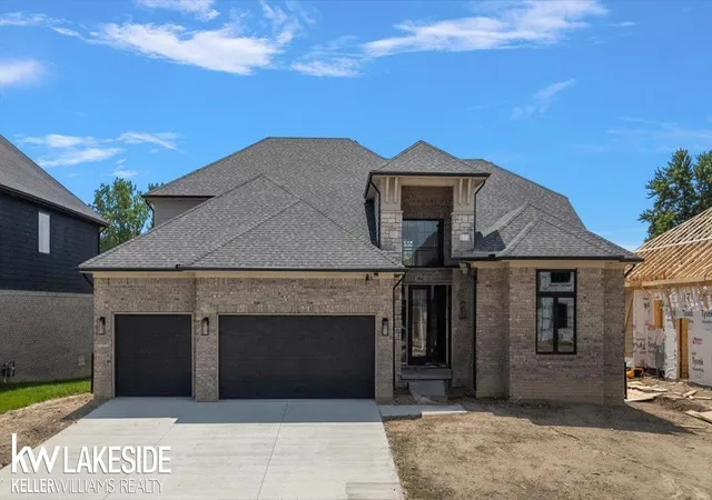 Photo 3 of Single family home for sale at 18923 Via Firenze Dr, Macomb, MI 48044 | MLS# 50219486 | Listing updated on 2026-10-21