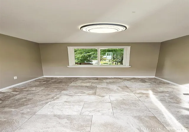 Photo 3 of Single family home for sale at 508 W Baraga Ave, Houghton, MI 49931 | MLS# 50216747 | Listing updated on 2026-10-02
