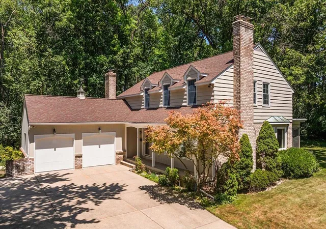 Photo 1 of Sale Pending at 1354 Cornell Ave, Grand Rapids, MI 49506 | MLS# 70545685 | Listing updated on 2026-09-22
