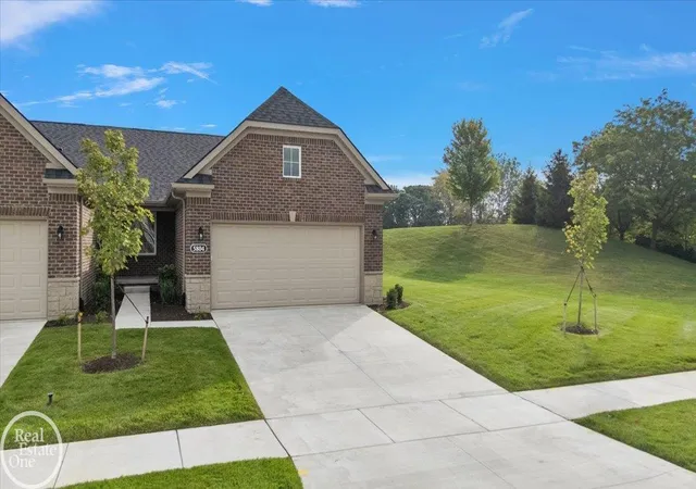 Photo 3 of Condo for sale at 5804 Greenview St #Unit 4, Warren, MI 48092 | MLS# 50220286 | Listing updated on 2026-09-02