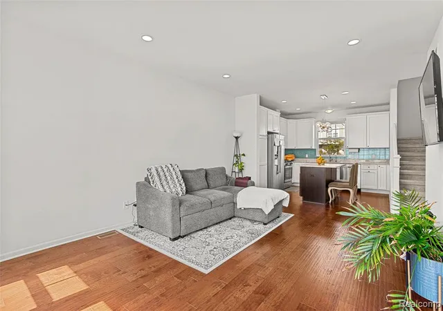 Photo 3 of Condo for sale at 3211 Johanna Ware, Wixom, MI 48393 | MLS# 61030218 | Listing updated on 2026-10-21