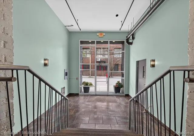 Listing Photo 5 - Condo for sale in building located at 2003 Brooklyn St, Detroit, MI 48226 - Unit #410
