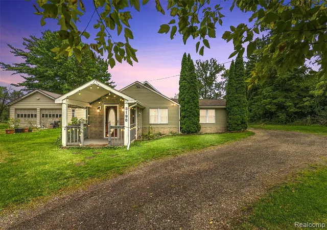 Photo 1 of Single family home for sale at 3198 E Grand Blanc Rd, Grand Blanc, MI 48439 | MLS# 61026425 | Listing updated on 2026-09-16