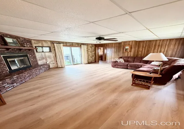 Photo 2 of Single family home for sale at 727 Michigan St, Ishpeming, MI 49849 | MLS# 50222237 | Listing updated on 2026-10-09