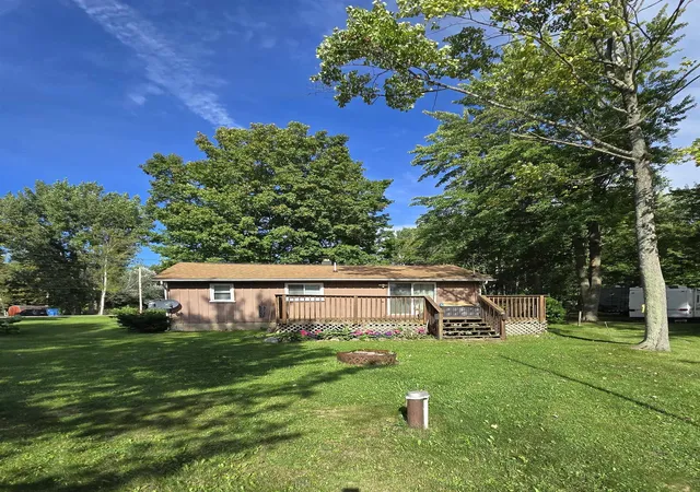 Photo 2 of Single family home for sale at 4141 Clendenning Rd, Gladwin, MI 48624 | MLS# 50221501 | Listing updated on 2026-09-14