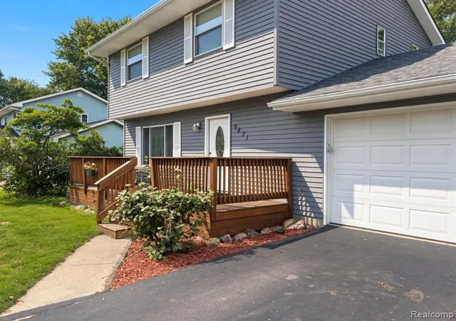 Photo 1 of Single family home for sale at 5471 Ole Banner Trl, Grand Blanc, MI 48439 7641 | MLS# 61024669 | Listing updated on 2026-10-19