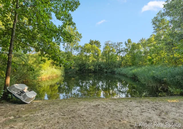 Photo 3 of Sale Pending at 24865 44th Avenue, Mattawan, MI 49071 | MLS# 70551268 | Listing updated on 2026-09-01