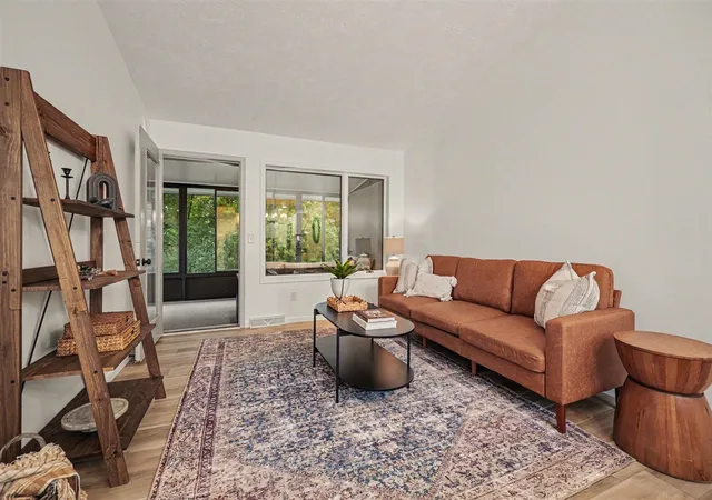Listing Photo 2 - Condo for sale in building located at 4753 Rockvalley Dr, Grand Rapids, MI 49525