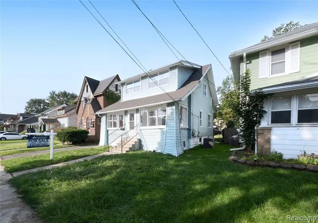 Photo 3 of Single family home for sale at 63 Mark Ave, Pontiac, MI 48341 | MLS# 61034150 | Listing updated on 2026-10-10