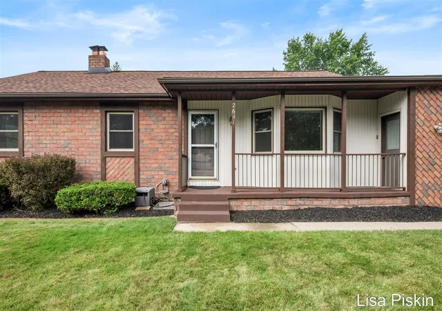 Photo 2 of Sale Pending at 2641 Heathcliff St, Grand Rapids, MI 49546 | MLS# 70556474 | Listing updated on 2026-09-11