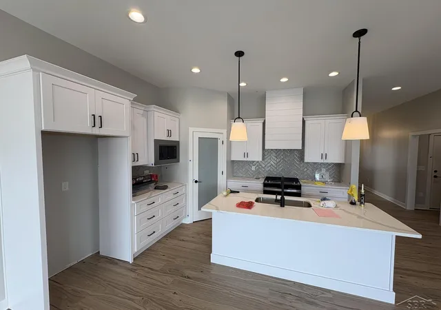 Photo 2 of Single family home for sale at 4772 Signature Dr, Bay City, MI 48706 | MLS# 50222213 | Listing updated on 2026-09-18