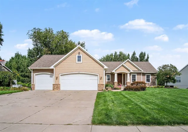 Photo 2 of Single family home for sale at 2001 Pavilion Dr, Byron Center, MI 49315 | MLS# 70558168 | Listing updated on 2026-09-14