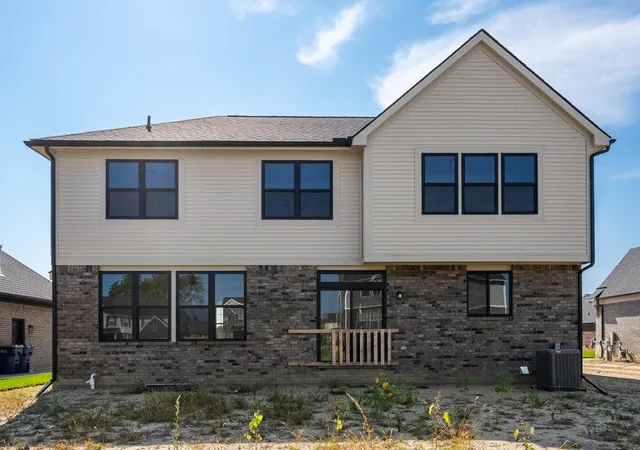 Photo 3 of Sale Pending at 49963 Langford Dr #225, Macomb, MI 48044 | MLS# 50221352 | Listing updated on 2026-09-10