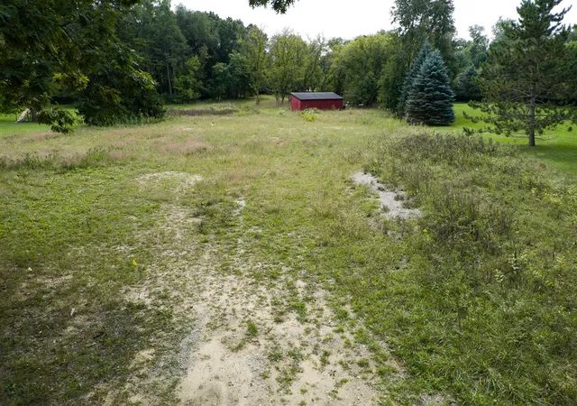 Photo 2 of Land for sale at 25705 Farmbrook Rd, Southfield, MI 48034 | MLS# 70557573 | Listing updated on 2026-09-28