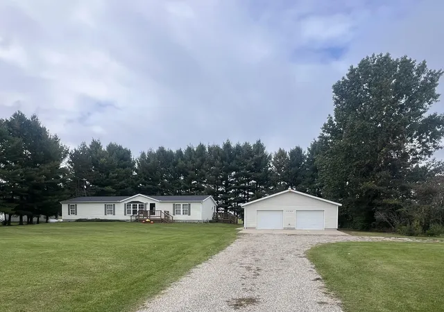 Photo 1 of Single family home for sale at 3068 Riley Rd, Gladwin, MI 48624 | MLS# 50223537 | Listing updated on 2026-10-12