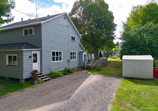 Photo 1 of Single family home for sale at 815 Patriot St, Ishpeming, MI 49849 | MLS# 50222189 | Listing updated on 2026-09-26