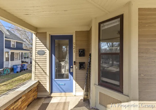 Photo 2 of Multi family home for sale at 921 Fairmount St, Grand Rapids, MI 49506 | MLS# 70518668 | Listing updated on 2026-09-11