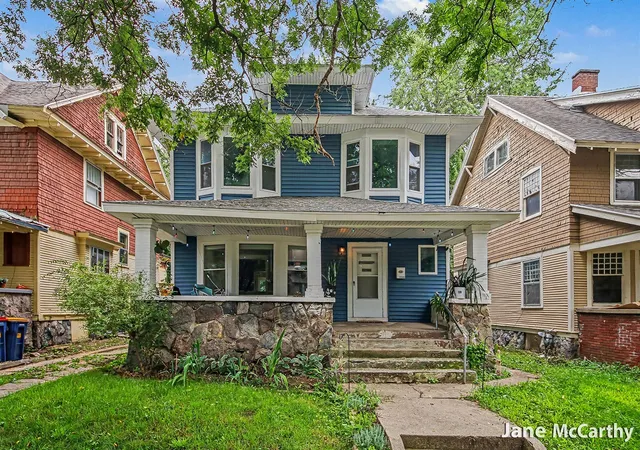 Photo 1 of Single family home for sale at 1240 Bemis St, Grand Rapids, MI 49506 | MLS# 70554596 | Listing updated on 2026-09-11