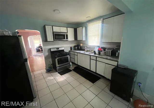 Photo 4 of Single family home for sale at 15010 Lappin St, Detroit, MI 48205 2468 | MLS# 61009033 | Listing updated on 2026-10-08