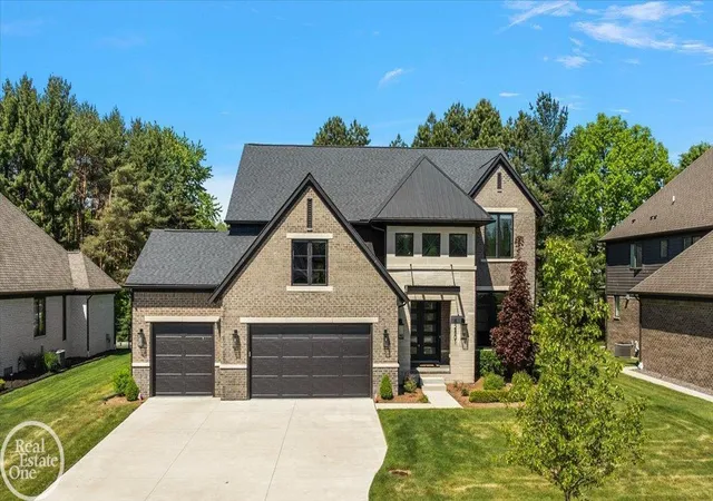 Photo 2 of Single family home for sale at 52801 Royal Park Ave #6, Utica, MI 48315 | MLS# 50221064 | Listing updated on 2026-09-08