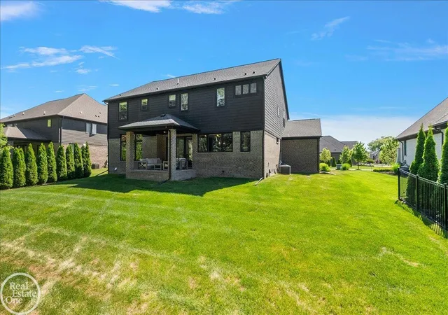 Photo 3 of Single family home for sale at 52801 Royal Park Ave #6, Utica, MI 48315 | MLS# 50221064 | Listing updated on 2026-09-08