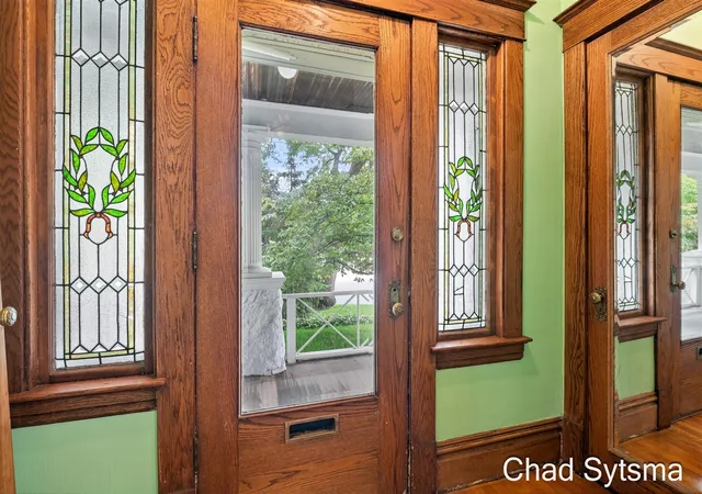 Photo 3 of Single family home for sale at 219 Carroll Ave, Grand Rapids, MI 49506 | MLS# 70557836 | Listing updated on 2026-09-12