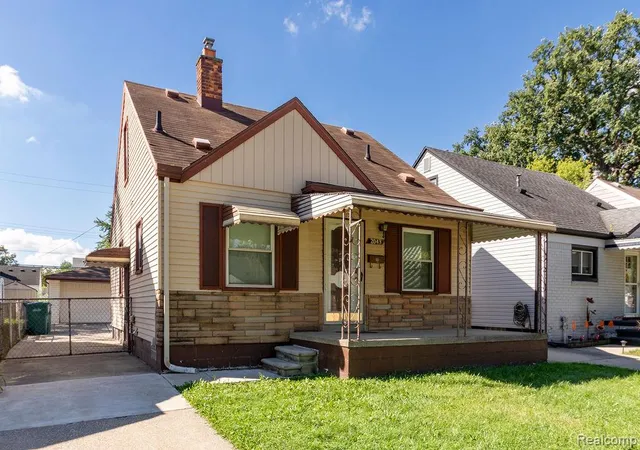 Photo 1 of Single family home for sale at 2043 Mill St, Lincoln Park, MI 48146 | MLS# 61029637 | Listing updated on 2026-09-25