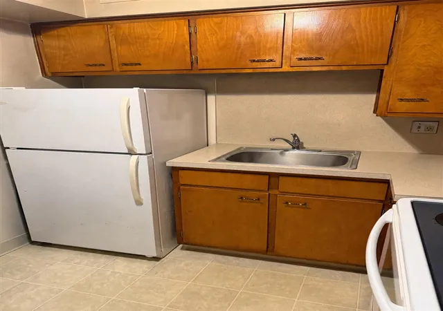 Listing Photo 4 - Condo for sale in building located at 233 Collingwood Dr, Ann Arbor, MI 48103