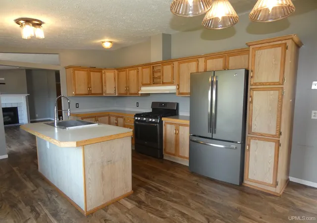 Photo 4 of Single family home for sale at 609 State St, Bessemer, MI 49911 | MLS# 50221198 | Listing updated on 2026-09-09